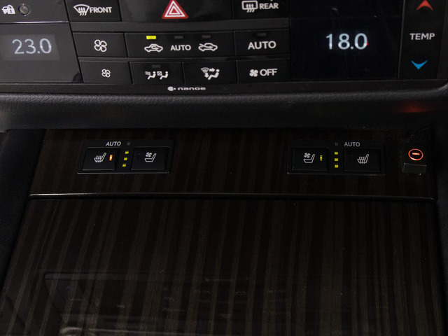 エアシート&シートヒーターを完備しておりますのでオールシーズン快適にご乗車頂けます。