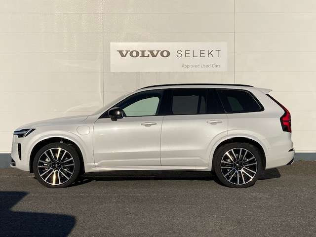 XC90ウルトラ T8 AWD プラグイン ハイブリッド 4WD