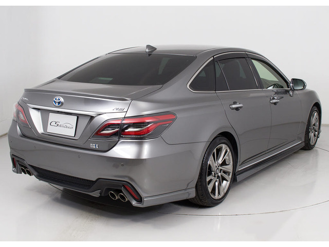 フルエアロが装着されています!お好みはいかがですか?今付いているデザイン以外にも、各ブランドのエアロを格安にてお取付け出来ます!又、エアロを外してノーマル状態にする事も出来ます!!