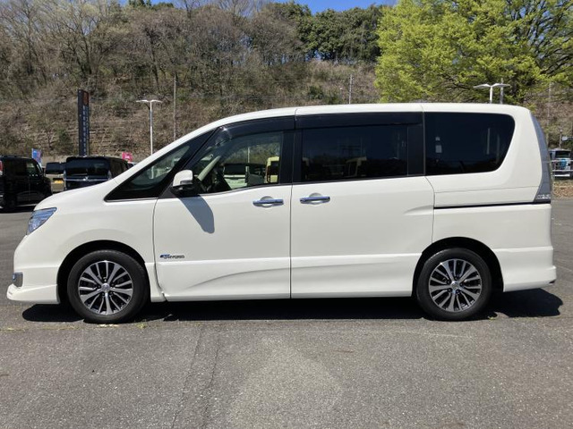 セレナ2.0 ハイウェイスター V エアロモード+Safety S-HYBRID アドバンスドSafetyパッケージ