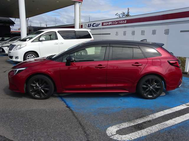 カローラツーリング1.8 ハイブリッド W×B