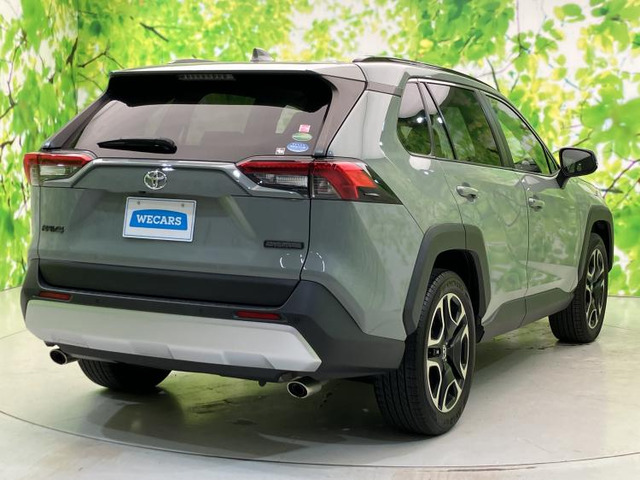 RAV42.0 アドベンチャー 4WD