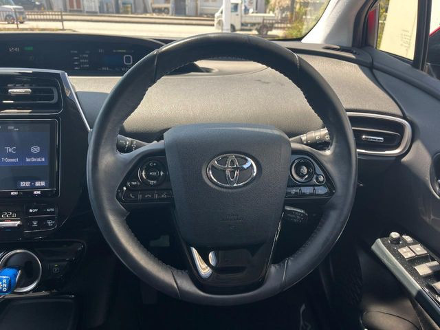 �y�����v�����X�e�A�����O�z�㎿�Ȋv���g�p���邱�ƂŁA��ɂ����������݂ƂĂ��^�]���₷���n���h���ł���