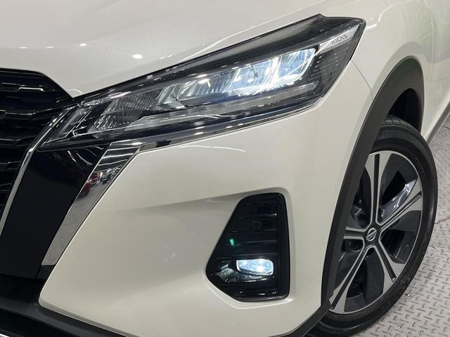 �yLED�w�b�h���C�g�z���V����ԑ��s�����ǍD�Ȏ��E���m�ۂ����S���ĉ^�]�ł��鍂�P�xLED�w�b�h���C�g�𑕔�!�_�����x�������A����d�͂��}�����Ă��܂��B