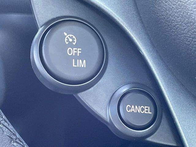 ���I�[�g�N���[�Y�R���g���[��:�������H�⎩���Ԑ�p���H���ɂāA�葬���q���\�ƂȂ�֗��ȋ@�\�ł��B�������ړ��̍ۂł����ɂ����֗��ɂ��g�����������܂���