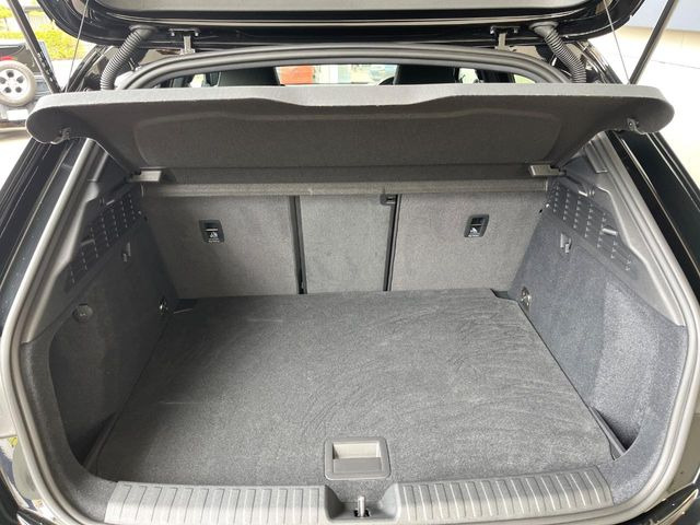 ���g�����N���[��:����L������e�X�y�[�X!���ꂾ���̍L��������΂��������⃌�W���[�Ȃǂɂ��œK�ł�!�g�p�������Ȃ����ꂢ�ȏ�Ԃ��ێ����Ă���܂��B