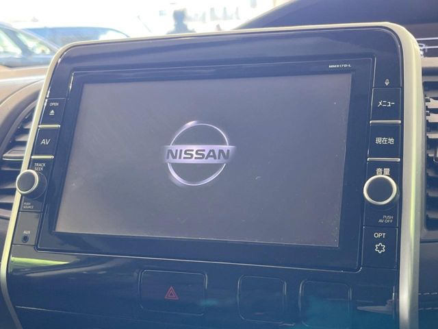 セレナ2.0 ハイウェイスター Vセレクション