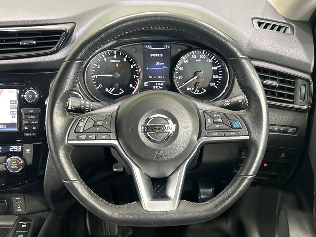 �y�����v�����X�e�A�����O�z�㎿�Ȋv���g�p���邱�ƂŁA��ɂ����������݂ƂĂ��^�]���₷���n���h���ł���