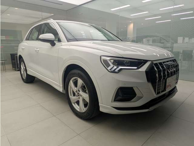 Q335 TFSI アドバンスド