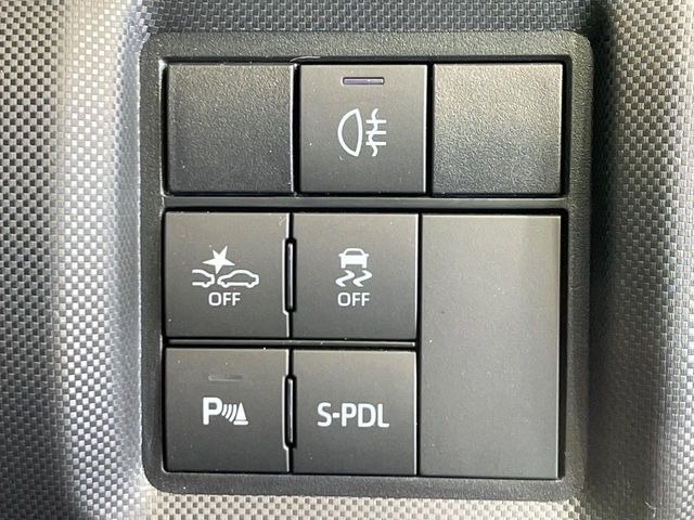 �y�X�}�[�g�A�V�X�g�z���s���ɑO���̎ԗ�����F�����A�Փ˂������Ȏ��͌x��ƃu���[�L�ŏՓˉ���Ɣ�Q�y�����A�V�X�g�B�����S�Ƀh���C�u�����y���݂��������܂��B