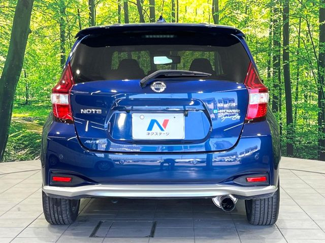 安心の最長10年・走行無制限保証(有償)をご用意。保証内容も充実はもちろん、無料点検&オイル交換や、年中無休の全国・24時間ロードサービスも付帯されておりますのでご安心下さい。