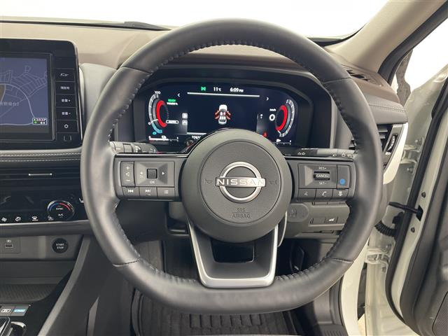 エクストレイル1.5 X e-4ORCE 4WD