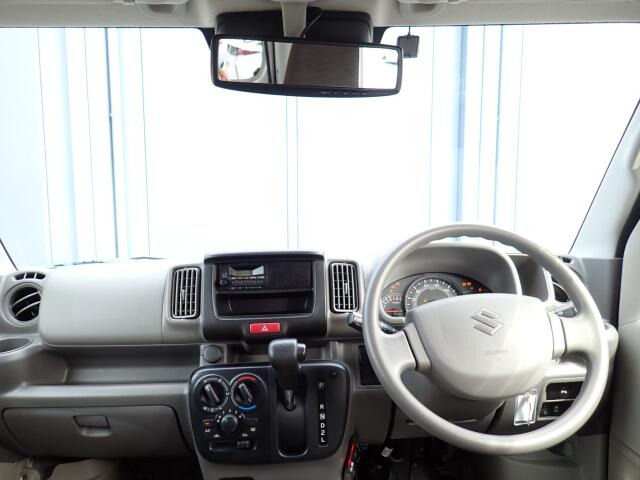 �C���p�l�摜�ɂȂ�܂��B�ԓ��͐��Ǝ҂ɂĎ����N���[�j���O�{�H�ς݂Ȃ̂ŁA��ϐ����ł��B