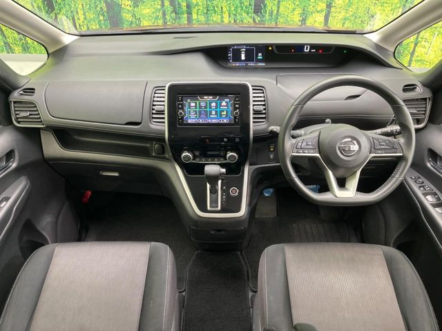 セレナ2.0 ハイウェイスター Vセレクション