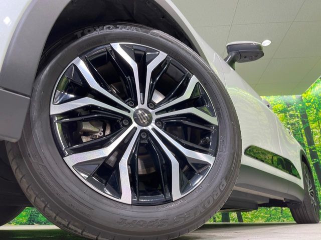 �y����19�C���`�A���~�z�C�[���z�O�ςɃ}�b�`���������A���~�z�C�[���𑕒����Ă���܂��B�e��ЊO�A���~�z�C�[����A�X�^�b�h���X�^�C�����戵�����Ă���܂��B���񂲑��k����������