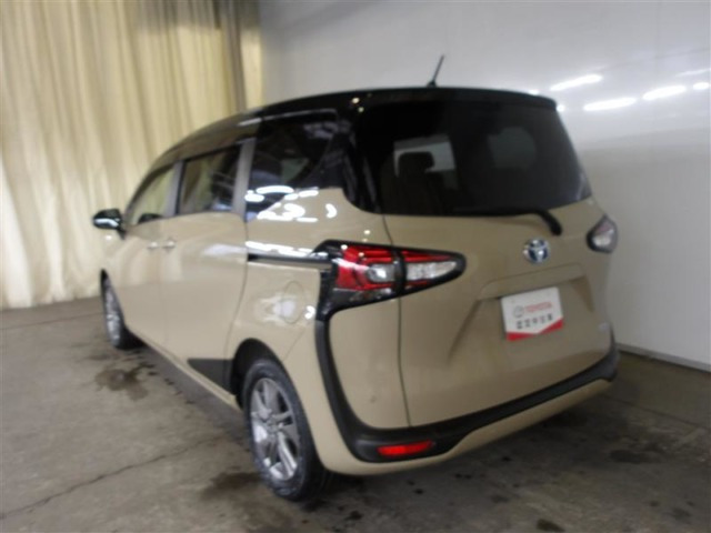 シエンタハイブリッド 1.5 G クエロ