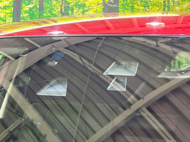 �y�X�}�[�g�V�e�B�u���[�L�T�|�[�g�z�ᑬ���s���ɑO���̎ԗ�����F�����A�Փ˂������Ȏ��͌x��ƃu���[�L�ŏՓˉ���Ɣ�Q�y�����A�V�X�g�B�����S�Ƀh���C�u�����y���݂��������܂��B