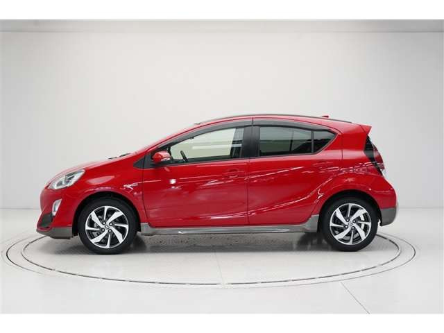 アクア1.5 X-URBAN