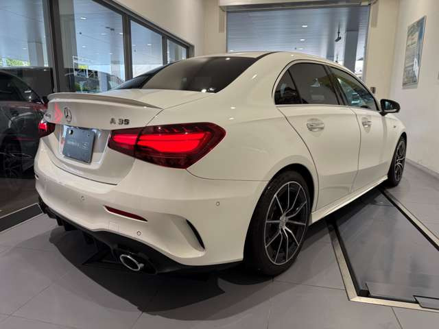 AクラスセダンAMG A35 4マチック 4WD