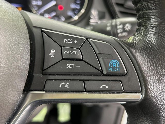 【プロパイロット】高速道路での長距離走行が楽に!!渋滞時と巡回走行のシーンで、アクセル・ブレーキ・ステアリングを自動で制御し、長距離運転の負担を軽減してくれます♪