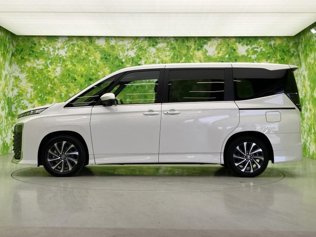 ヴォクシー1.8 ハイブリッド S-Z