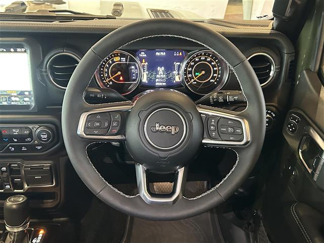 ラングラーアンリミテッド サハラ 4WD