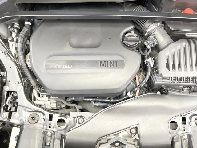 �����X�ł́A�e���[�J�[�̐�p�f�f�e�X�^�[�𓱓��B���Ǝ��i�����e�N�j�J���X�^�b�t���풓���Ă���܂��̂ŁA������̍ۂɂ����S���Ă����p���������܂��B