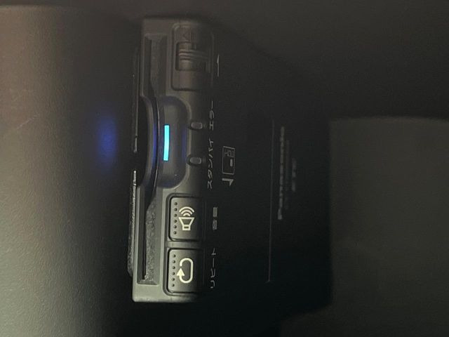 ●ETC車載器(アンテナ分離型音声案内タイプ):お引き渡し時には再セットアップを実施後、お渡しいたします。マイレージ登録に関してもお気軽にスタッフまでお尋ねください。