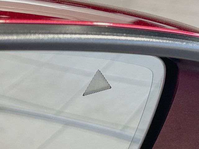 �y�u���C���h�X�|�b�g���j�^�����O�z���s���A�h�A�~���[�̎��p�ɂȂ�₷���ӏ��Ɍ㑱�Ԃ��ڋ߂���ƃT�C�h�~���[�t�߂Ɍx����\���A�h���C�o�[�ɒ��ӊ��N�����Ă���܂��B