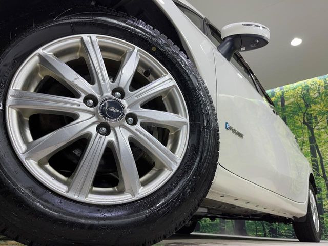 �y15�C���`�A���~�z�C�[���z�O�ςɃ}�b�`�����A���~�z�C�[���𑕒����Ă���܂��B�e��A���~�z�C�[����A�X�^�b�h���X�^�C�����戵�����Ă���܂��B���񂲑��k����������