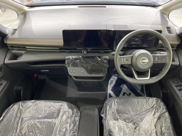 セレナ1.4 e-POWER ハイウェイスターV