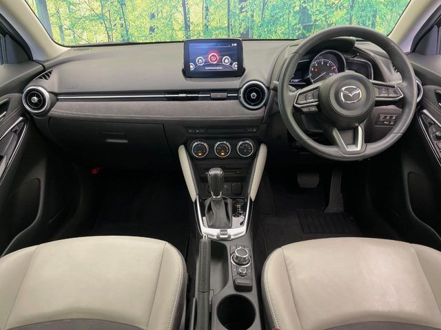 MAZDA21.5 15S ホワイト コンフォート