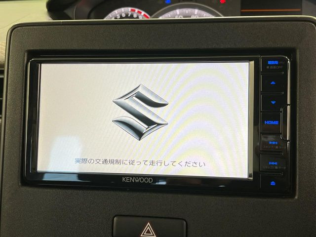 �y�����i�r�z�l�C�̏����i�r�𑕔����Ă���܂��B�i�r�̎g���₷���͂������A�I�[�f�B�I�@�\���[��!�L�����v�◷�s�͂������A�ʋ΂┃�����ȂǕ��i�̃h���C�u���y�����Ȃ�͂���