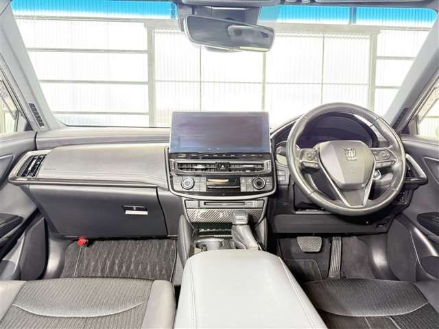 クラウンハイブリッド 2.5 RS