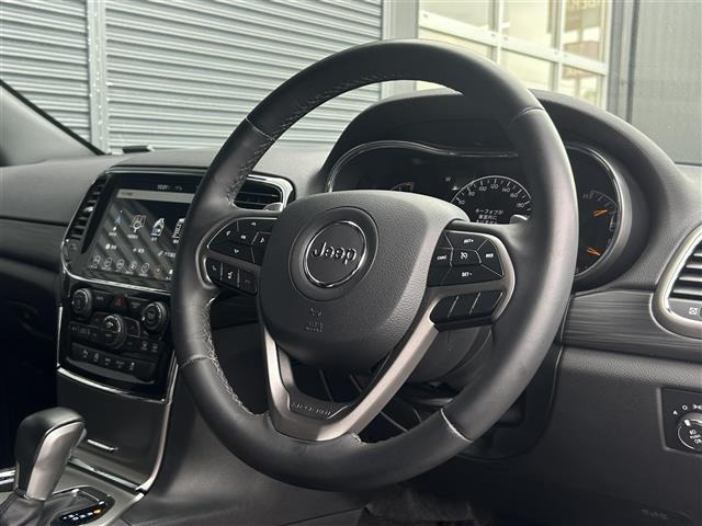 グランドチェロキーアルティテュード 4WD