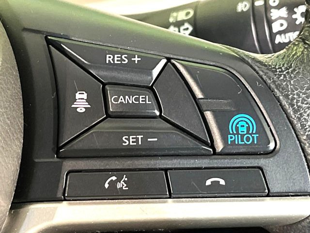 �y�v���p�C���b�g�z�������H�ł̒��������s���y��!!�a�؎��Ə��񑖍s�̃V�[���ŁA�A�N�Z���E�u���[�L�E�X�e�A�����O�������Ő��䂵�A�������^�]�̕��S���y�����Ă���܂���