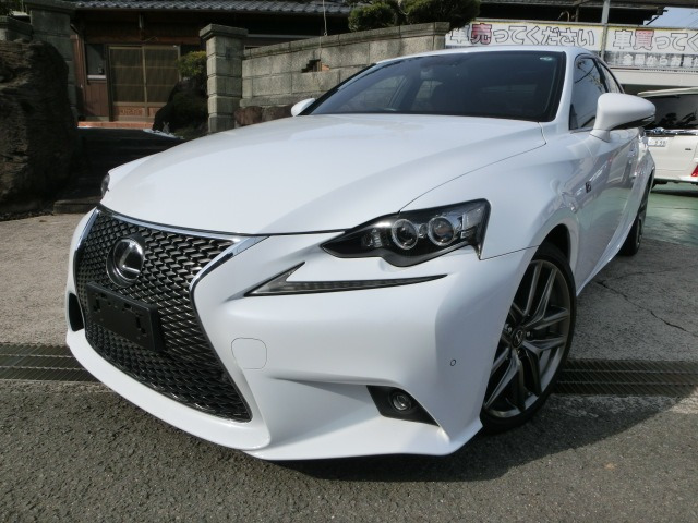 IS200t Fスポーツ