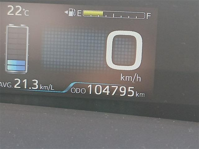 プリウス1.8 S E-Four 4WD