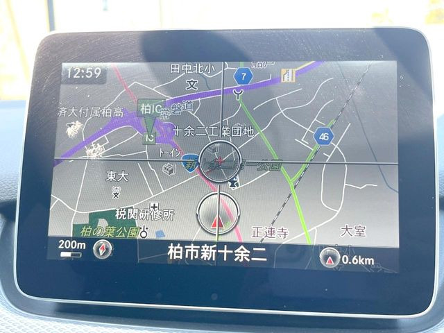 �������i�r:��̊��̂���i�r�́A����������ԓ������o���Ă���܂��B�I�[�f�B�I�@�\���[�����Ă���܂��̂ŁA�^�]�����y���߂܂���