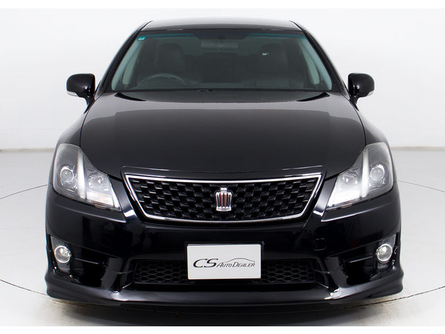 フルエアロが装着されています!お好みはいかがですか?今付いているデザイン以外にも、各ブランドのエアロを格安にてお取付け出来ます!又、エアロを外してノーマル状態にする事も出来ます!!