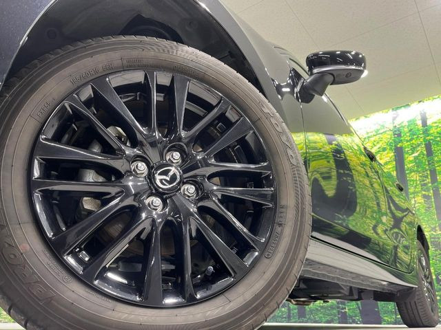 �y����16�C���`�A���~�z�C�[���z�O�ςɃ}�b�`���������A���~�z�C�[���𑕒����Ă���܂��B�e��ЊO�A���~�z�C�[����A�X�^�b�h���X�^�C�����戵�����Ă���܂��B���񂲑��k����������