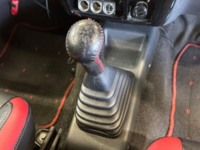 �y5���}�j���A���g�����X�~�b�V�����z