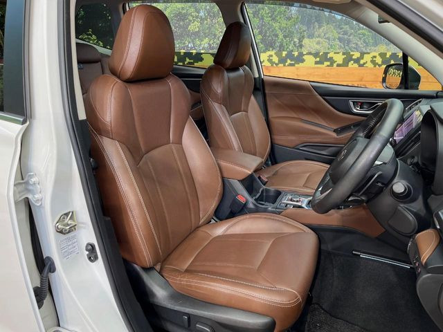 �y�u���E�����U�[�V�[�g�z�f�U�C�����������A�������̂��钃�v�V�[�g�B��ɑ̂ɐG��镔��������A����S�n�̗ǂ��ɂ͂�����肽���ł��ˁ􉘂�̕t����򉻂�}����������R�[�e�B���O�{�H�����X�X���ł����