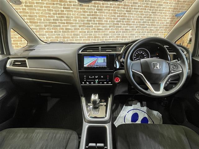 シャトル1.5 ハイブリッド ホンダセンシング