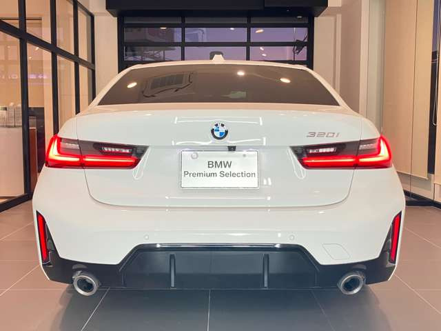 3シリーズセダン320i Mスポーツ