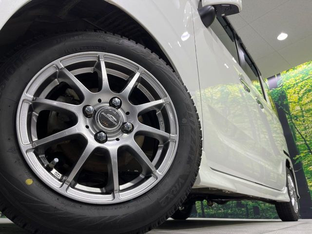 �y14�C���`�A���~�z�C�[���z�O�ςɃ}�b�`�����A���~�z�C�[���𑕒����Ă���܂��B�e��A���~�z�C�[����A�X�^�b�h���X�^�C�����戵�����Ă���܂��B���񂲑��k����������