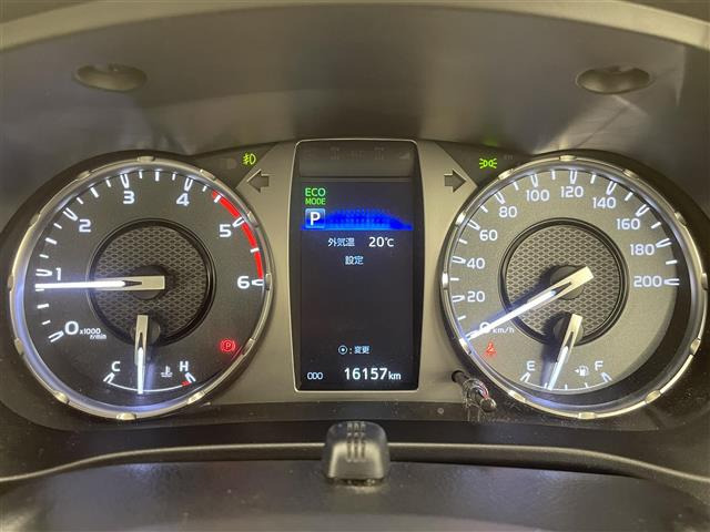 ハイラックス2.4 X ディーゼル 4WD