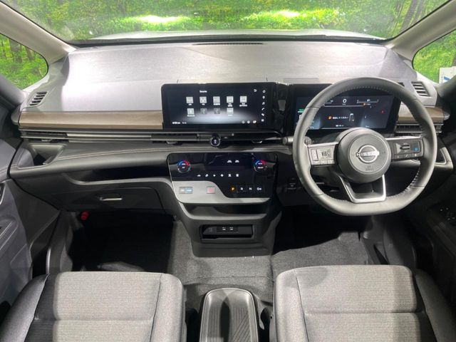 セレナ1.4 e-POWER ハイウェイスターV