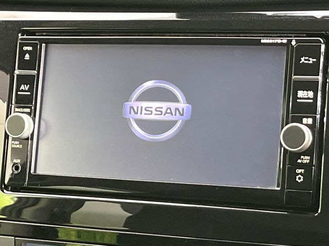 �y�����i�r�z�l�C�̏����i�r�𑕔����Ă���܂��B�i�r�̎g���₷���͂������A�I�[�f�B�I�@�\���[��!�L�����v�◷�s�͂������A�ʋ΂┃�����ȂǕ��i�̃h���C�u���y�����Ȃ�͂���