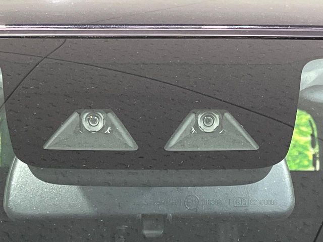 �y�X�}�[�g�A�V�X�g�z���s���ɑO���̎ԗ�����F�����A�Փ˂������Ȏ��͌x��ƃu���[�L�ŏՓˉ���Ɣ�Q�y�����A�V�X�g�B�����S�Ƀh���C�u�����y���݂��������܂��B